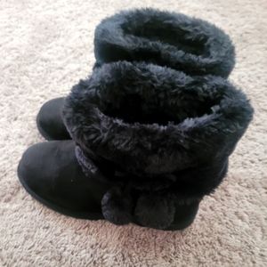 Makalu Black Ankle Boots Size 9